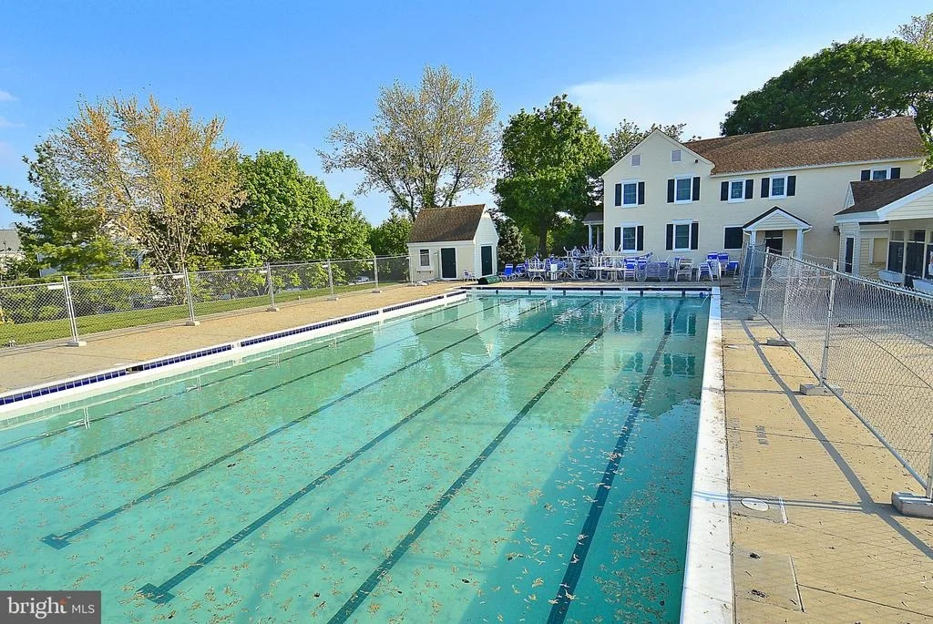 Photo of 5305 KINGSBROOK DRIVE