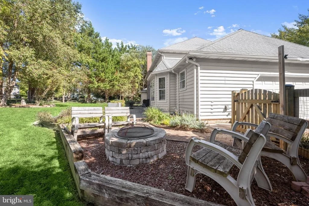 Photo of 1672 THRASHER DRIVE