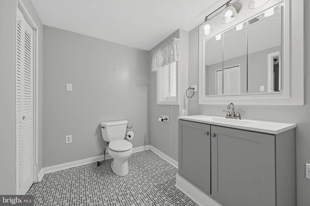 Photo of 1462 COLUMBIA BEACH ROAD