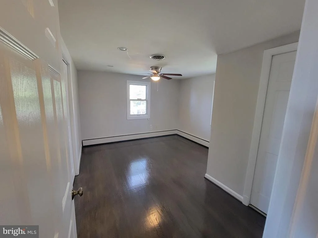 Photo of 18909 MUNCASTER ROAD