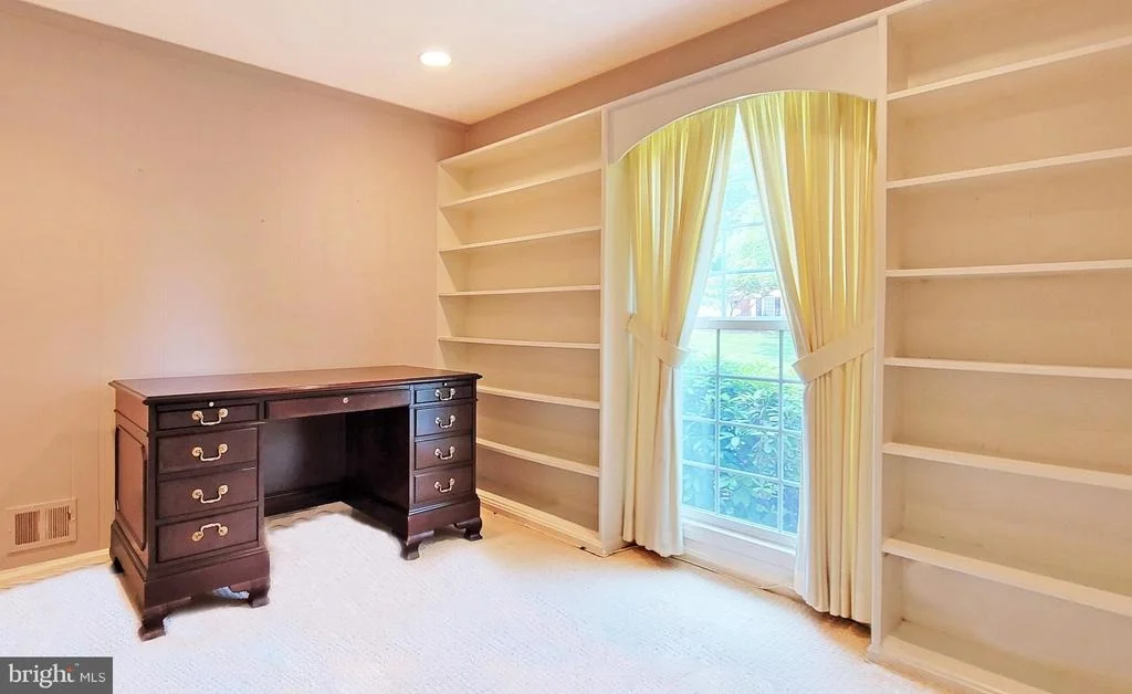 Photo of 8219 RIDING RIDGE PLACE