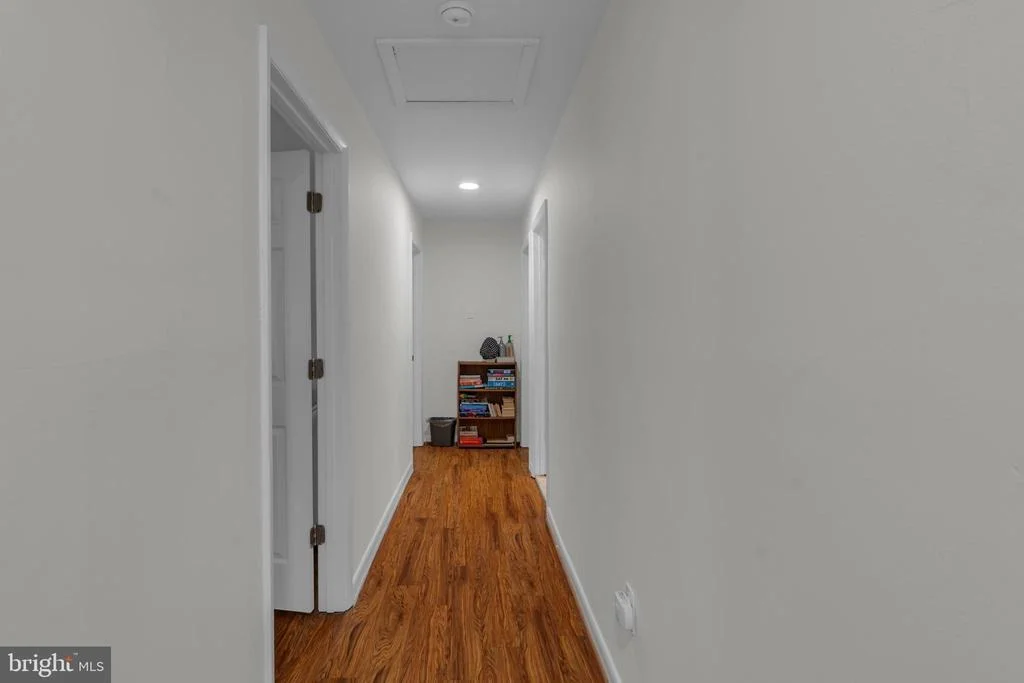 Photo of 4320 IVY GLEN ROAD