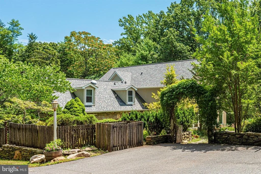 Photo of 5309 CAMP RAUDY ROAD