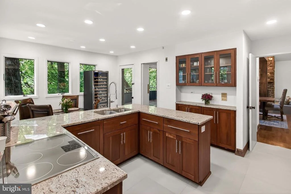 Photo of 2603 KLINGLE ROAD NW