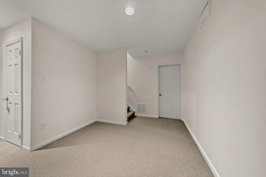 Photo of 1077 SPRING HILL ROAD
