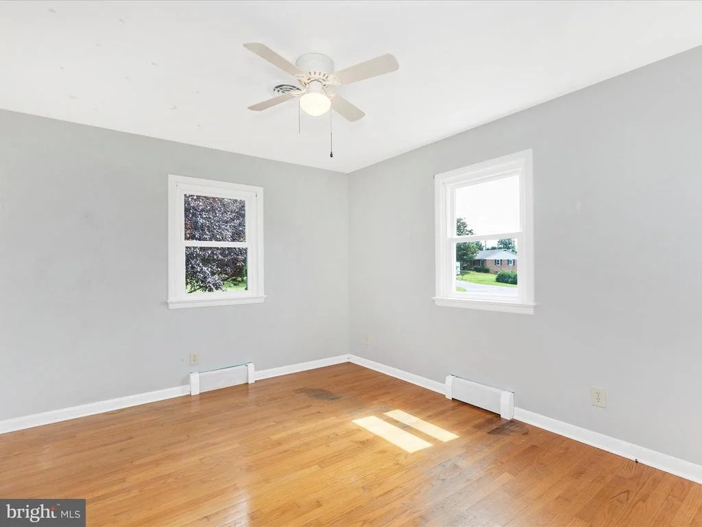 Photo of 22128 PIKESIDE DRIVE