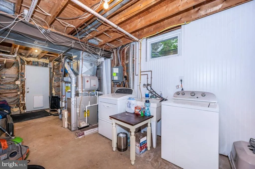 Photo of 8413 MOUNTAIN LAUREL LANE