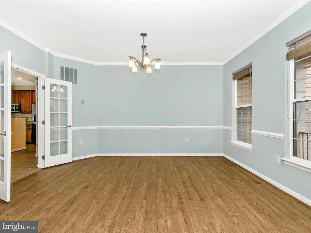 Photo of 605 CROSSOVER COURT