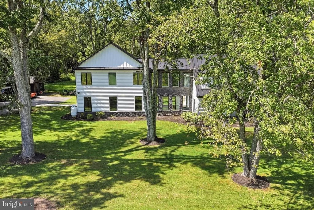 Photo of 10814 POWELL ROAD