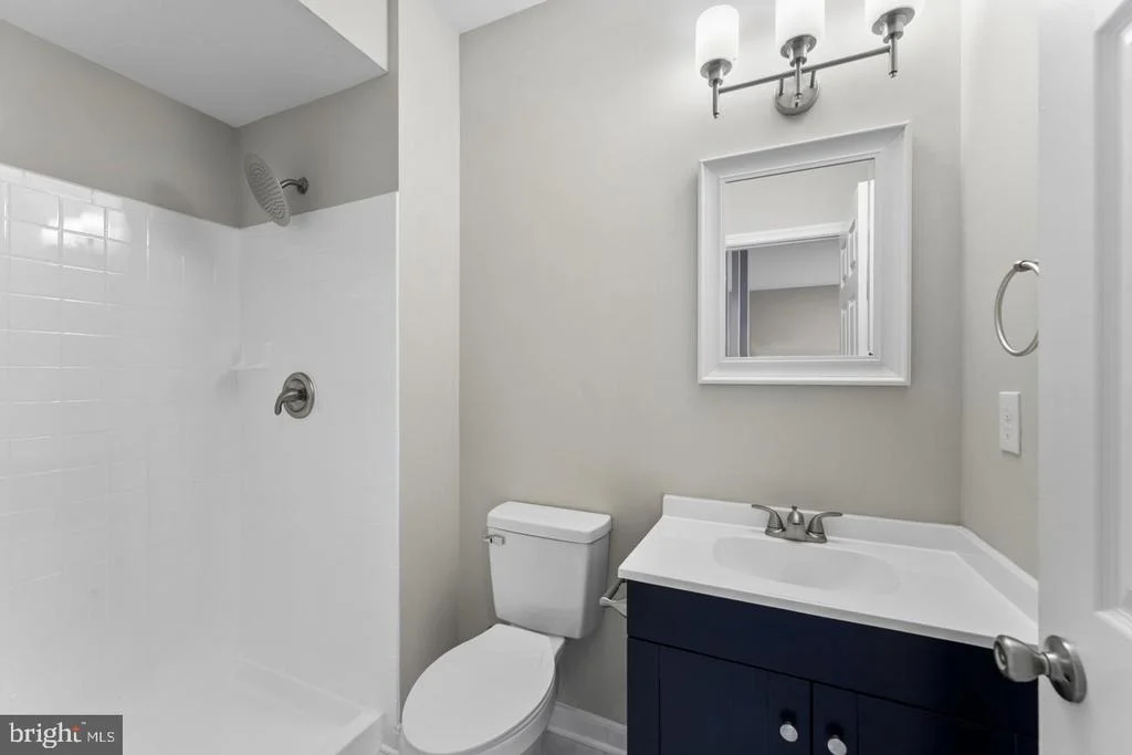 Photo of 927 FAIRWOOD DRIVE