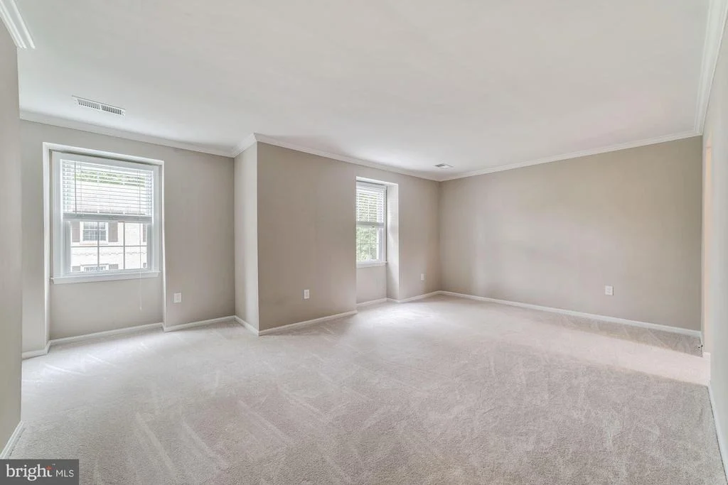 Photo of 5111 KING DAVID BOULEVARD