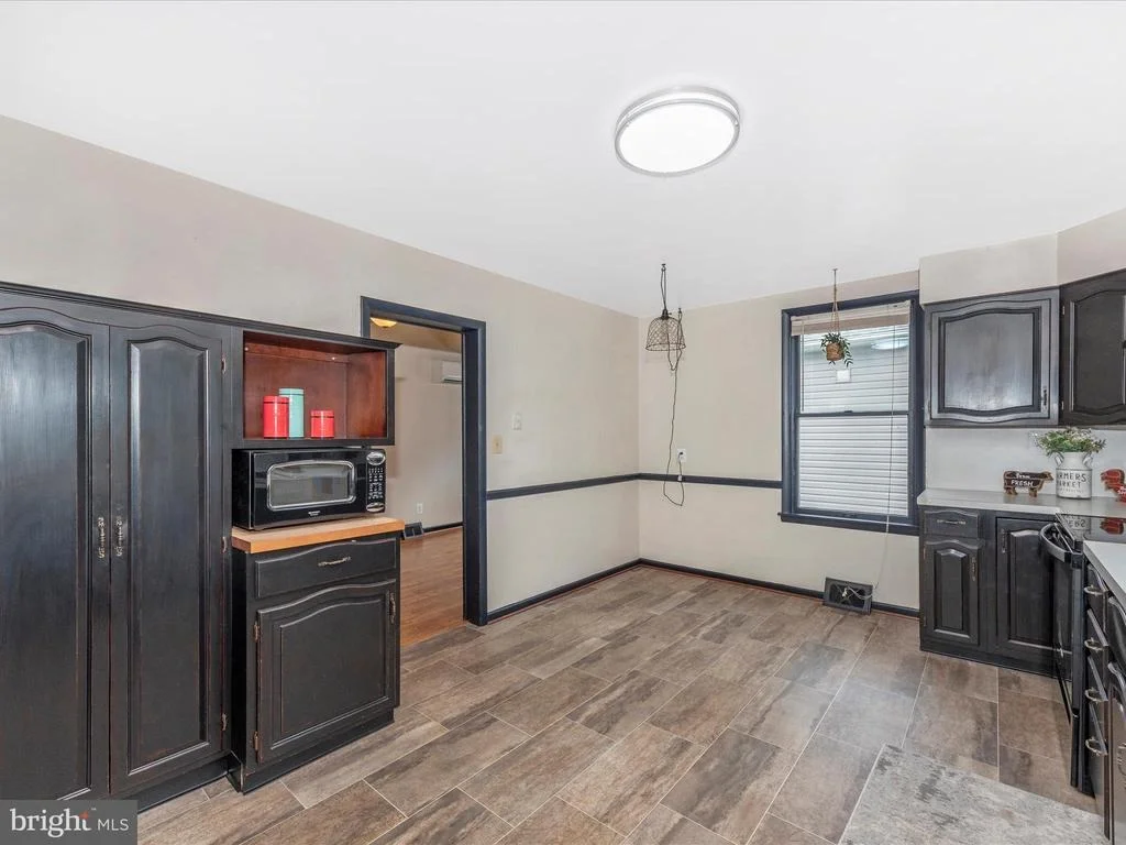 Photo of 405 CARROLL AVENUE