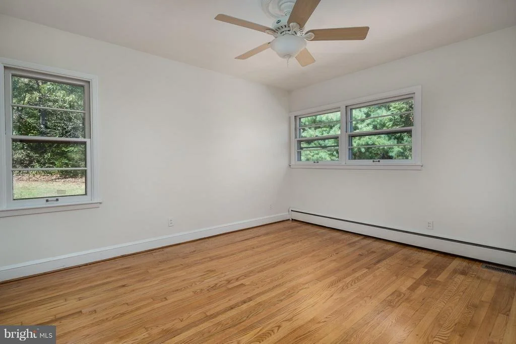 Photo of 9258 LEE HIGHWAY