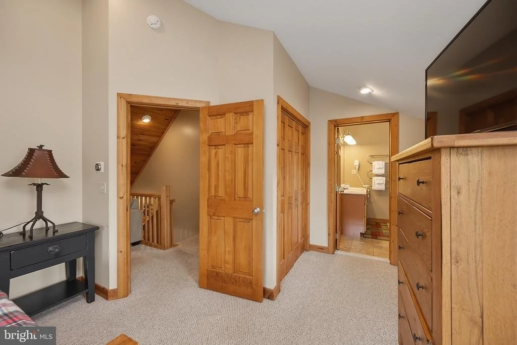 Photo of 250 LAKE POINTE DRIVE