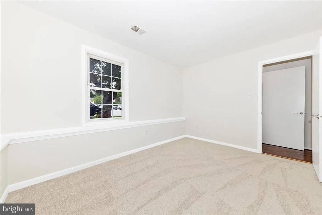 Photo of 176 STONEYBROOK COURT