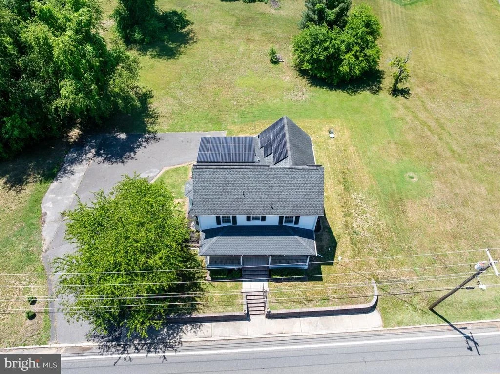 Photo of 402 BARNSBORO ROAD