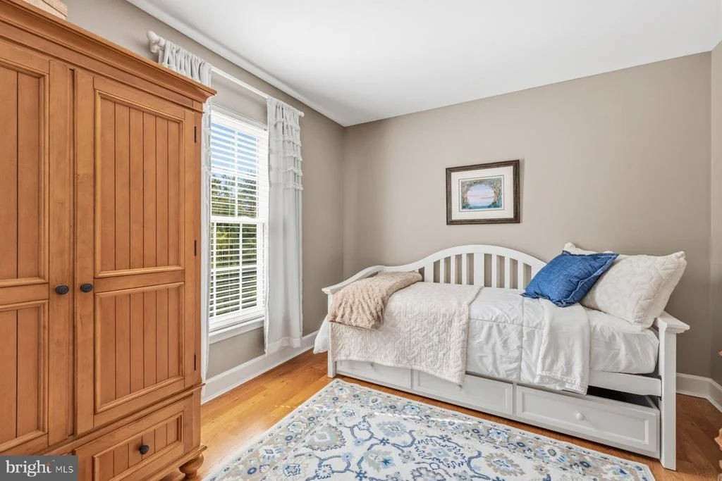Photo of 1204 LONGBOW ROAD
