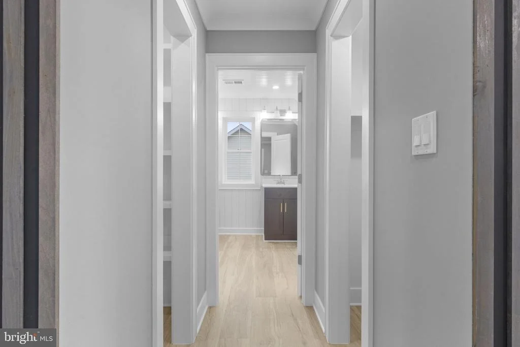 Photo of 305 WINE STREET