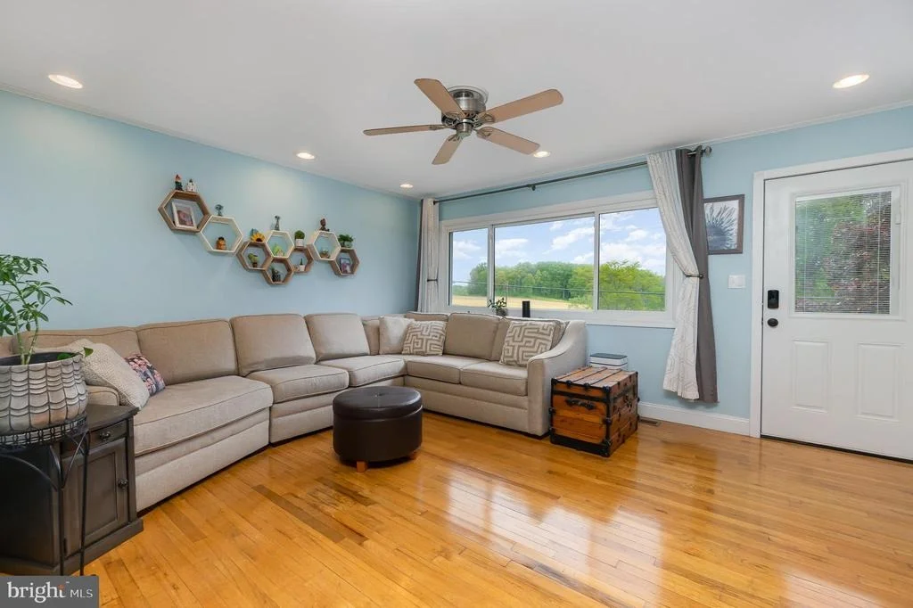 Photo of 2585 RED TOAD ROAD