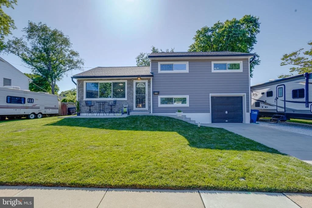 Photo of 442 BERNICE TERRACE