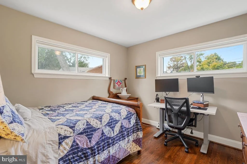 Photo of 401 ROYALTON ROAD