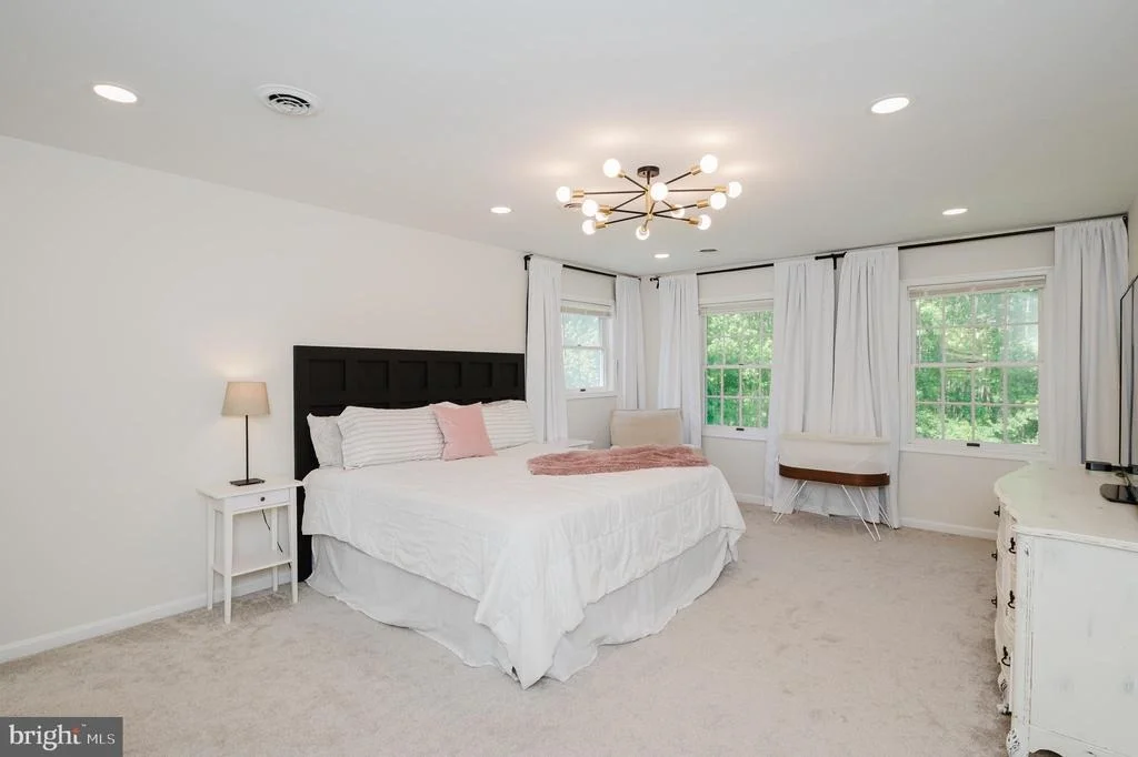 Photo of 2056 CHAPEL ROAD