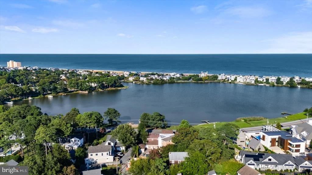 Photo of 20340 SILVER LAKE DRIVE