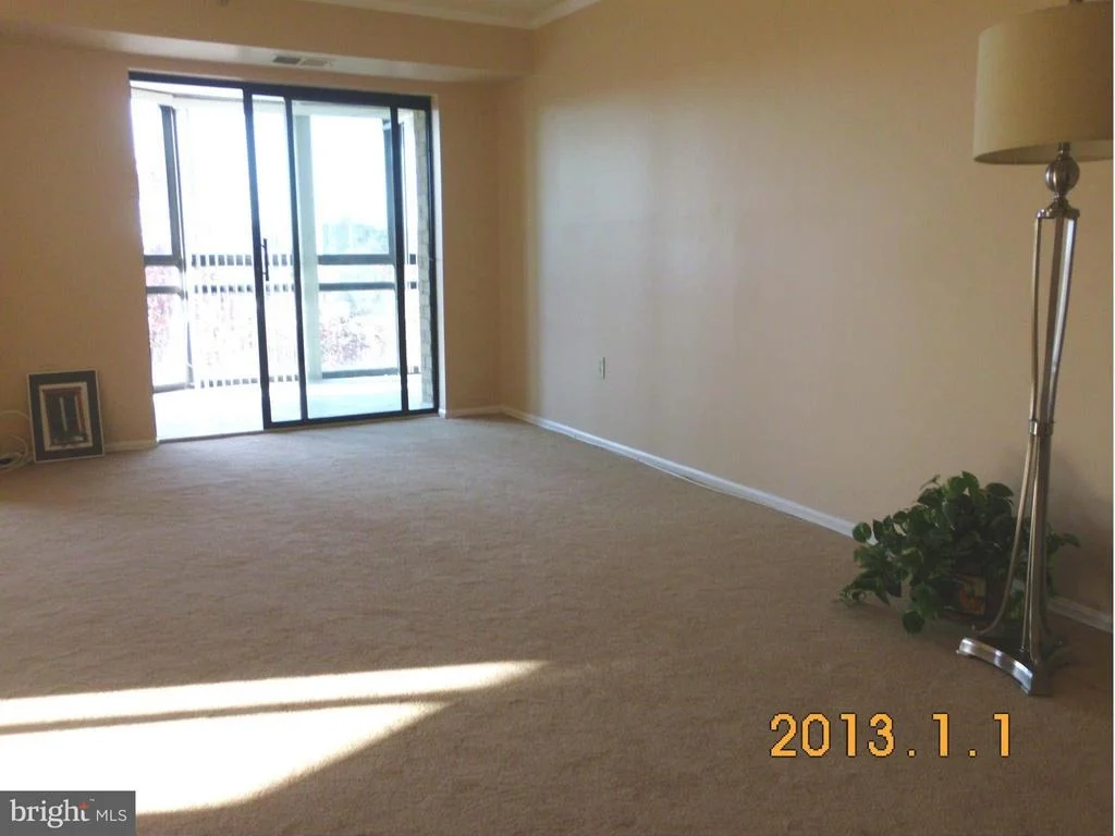 Photo of Unit 1818 at 15101 INTERLACHEN DRIVE