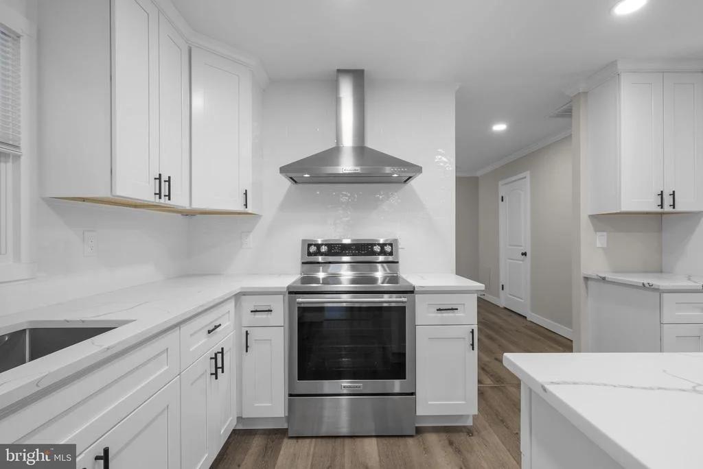 Photo of 12211 MALIN LANE