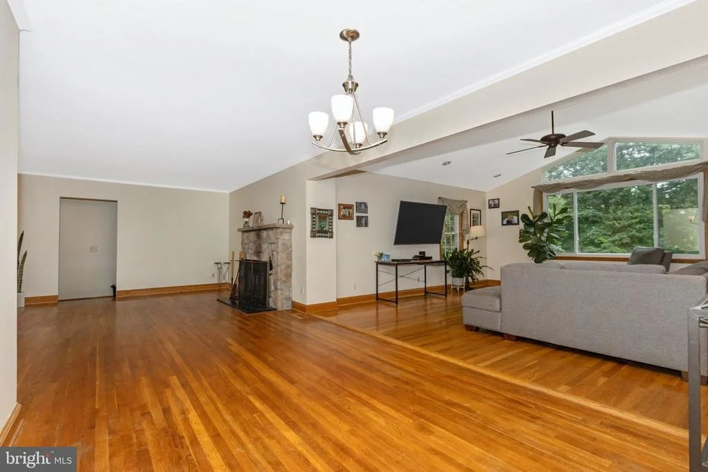 Photo of 120 PIPING ROCK DRIVE