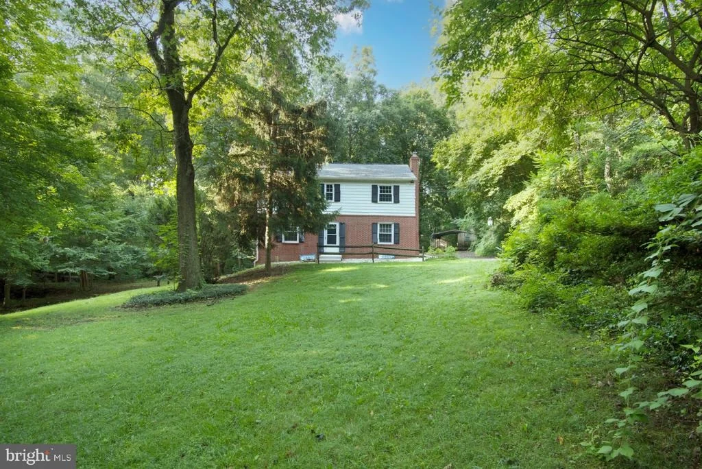Photo of 1020 CEDAR CORNER ROAD