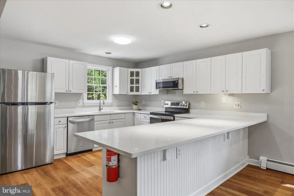 Photo of 565 SUNSET KNOLL ROAD