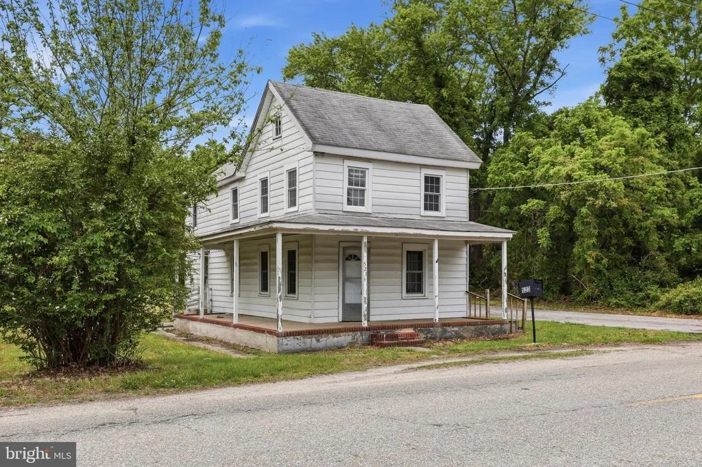 Photo of 523 HAY ROAD