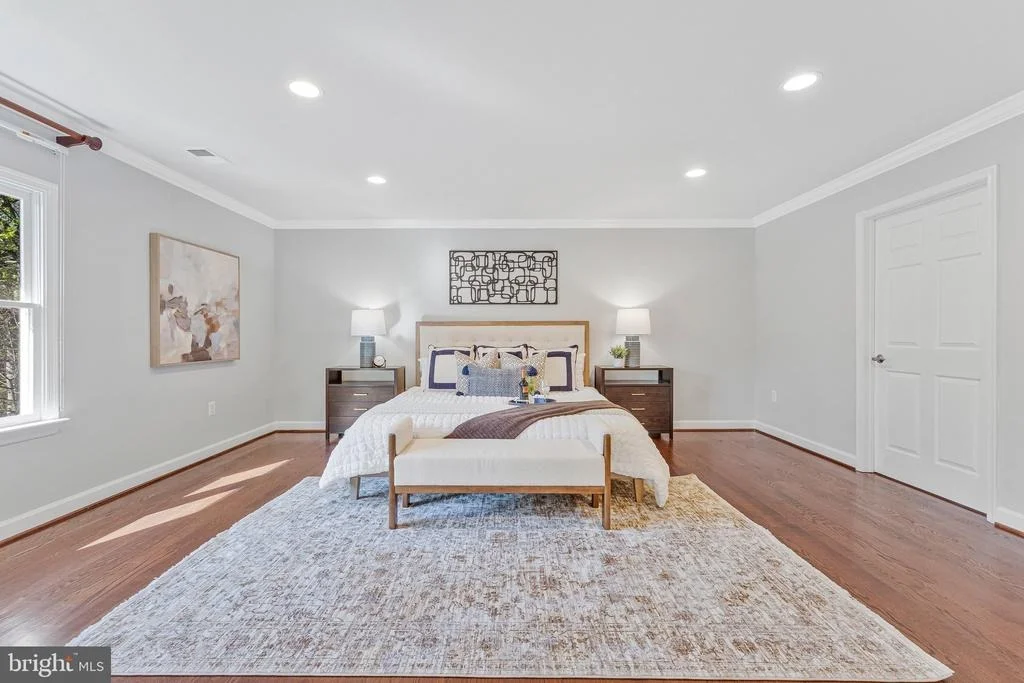 Photo of 8611 BROOK ROAD
