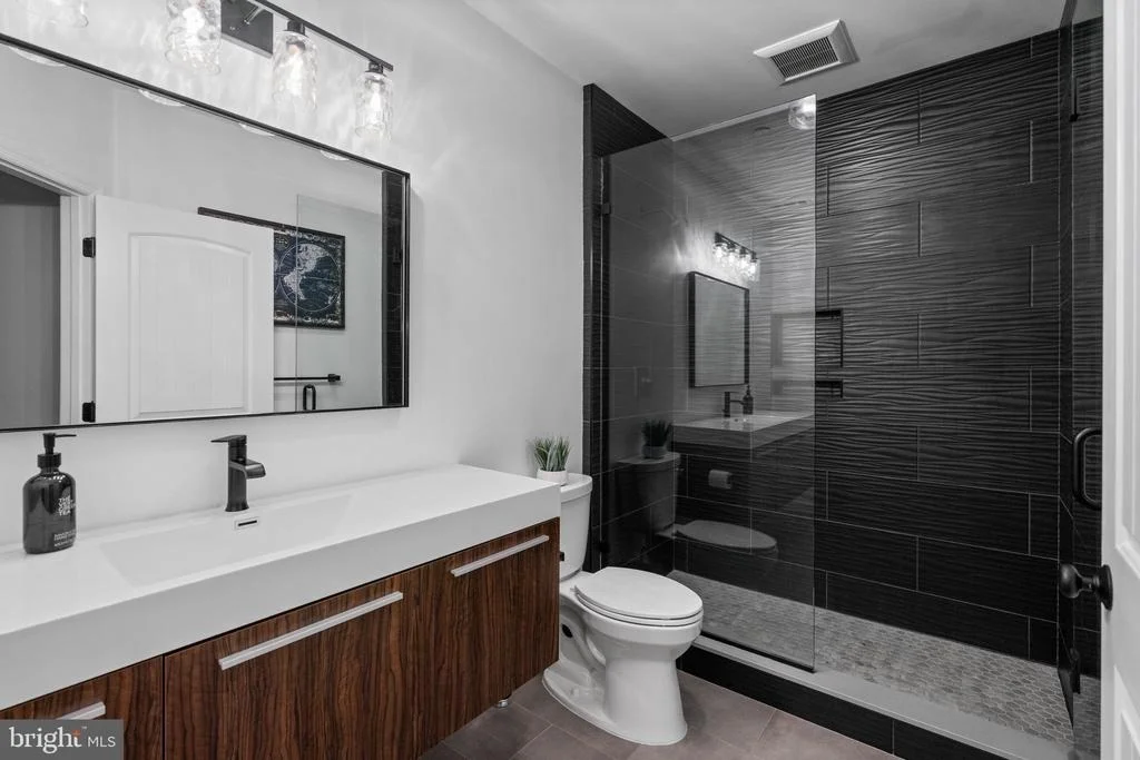 Photo of 413 VIERLING DRIVE