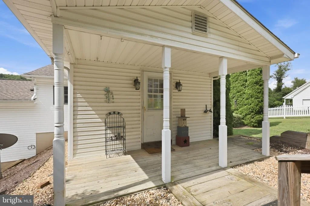 Photo of 4507 REMOUNT ROAD