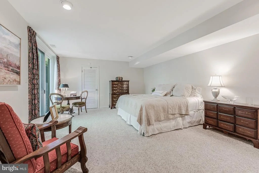 Photo of 4015 LAIRD PLACE