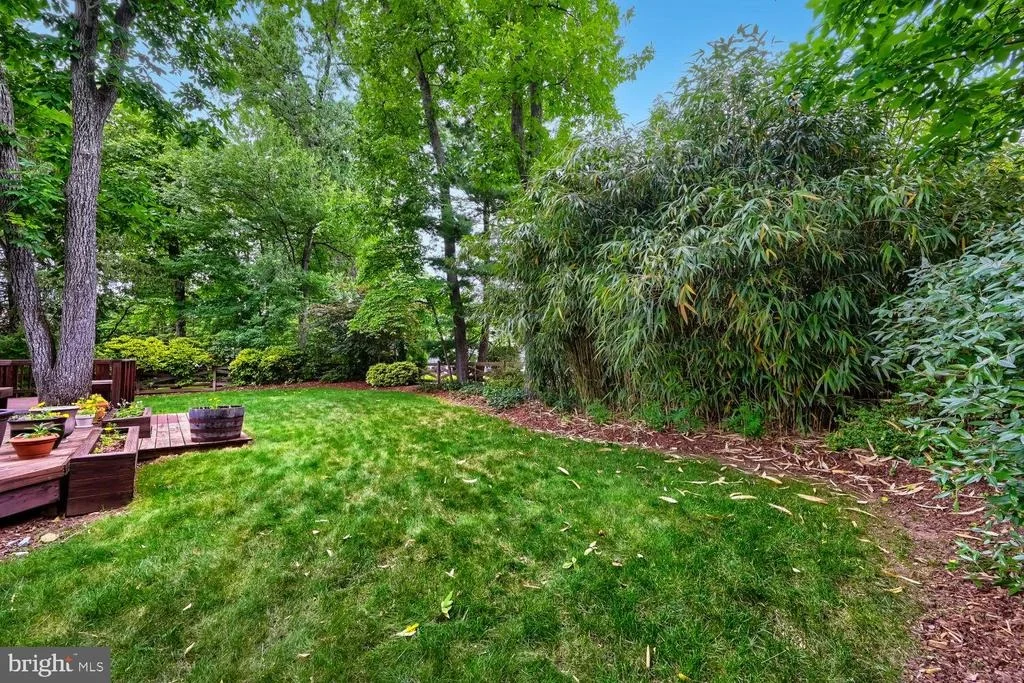 Photo of 852 DIAMOND DRIVE