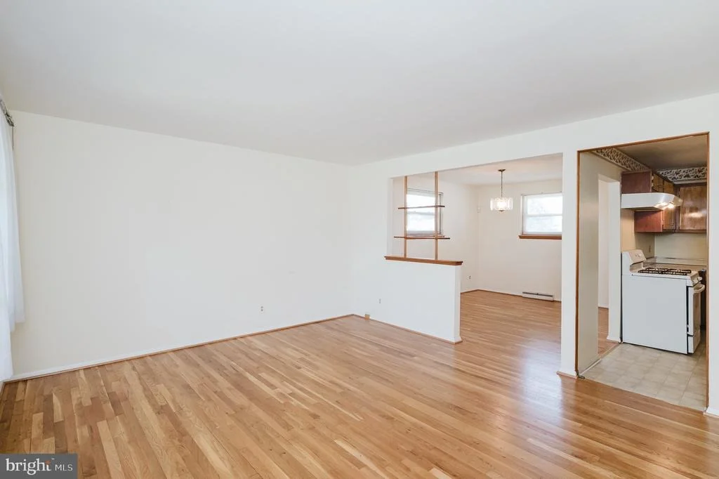 Photo of 7345 MANCHESTER ROAD