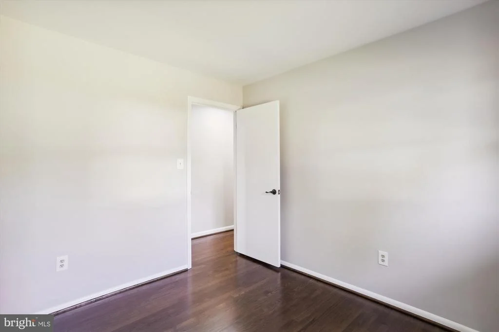 Photo of 3524 FALLING GREEN ROAD