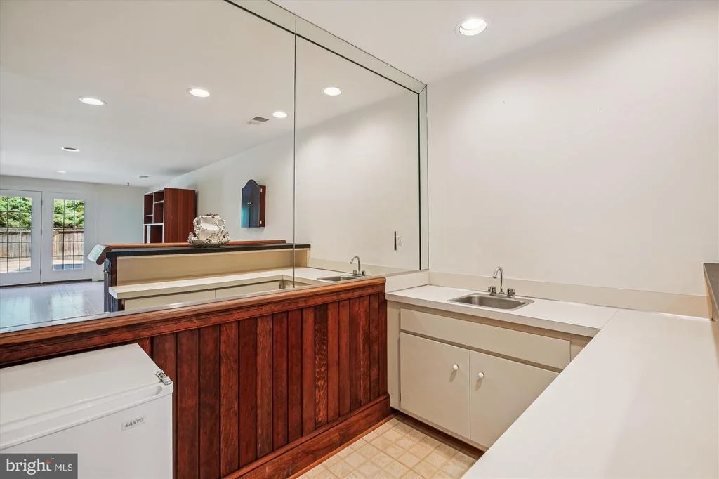 Photo of 9537 FOX HOLLOW