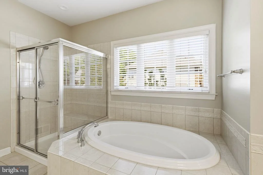 Photo of 1124 OAK TREE DRIVE