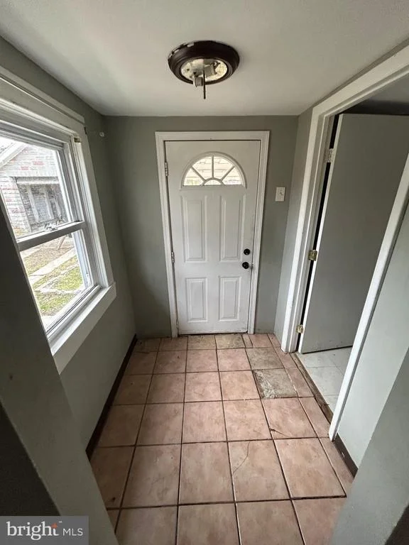 Photo of 1137 MONROE CIRCLE