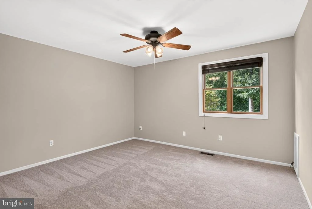 Photo of 4294 WOLF HILL DRIVE