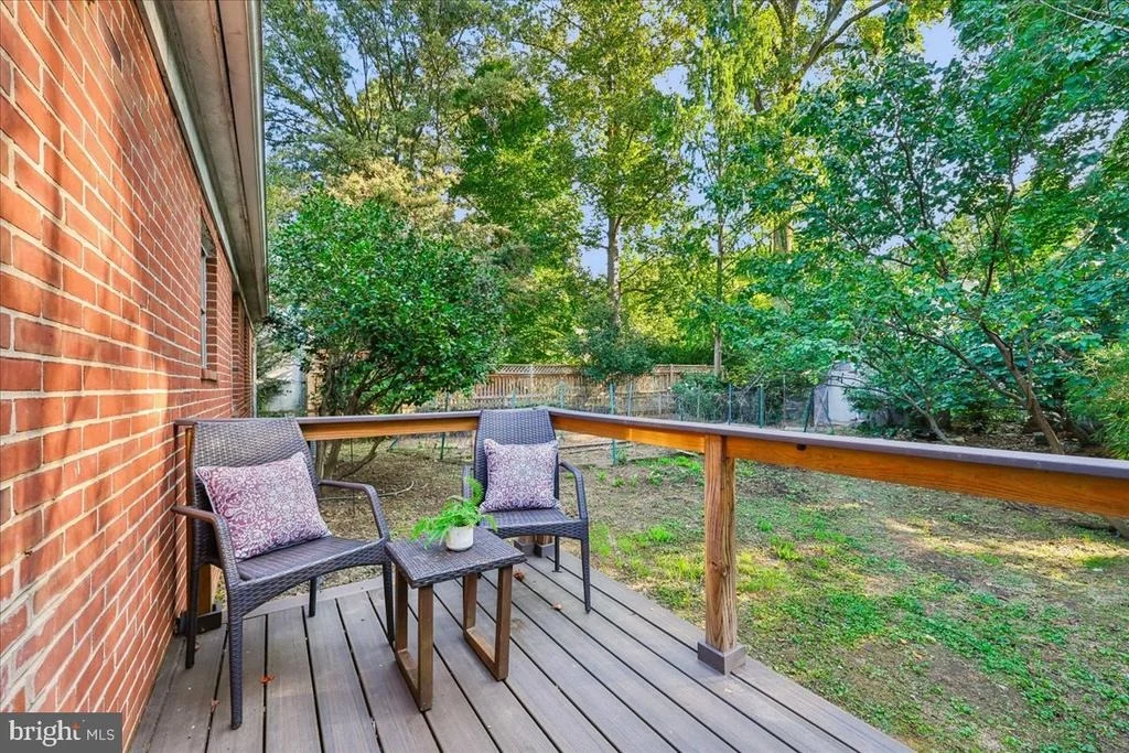 Photo of 627 CROCUS DRIVE