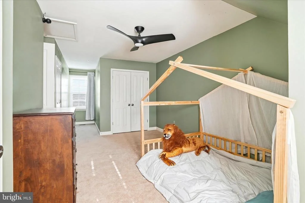 Photo of 2379 BEAR DEN ROAD