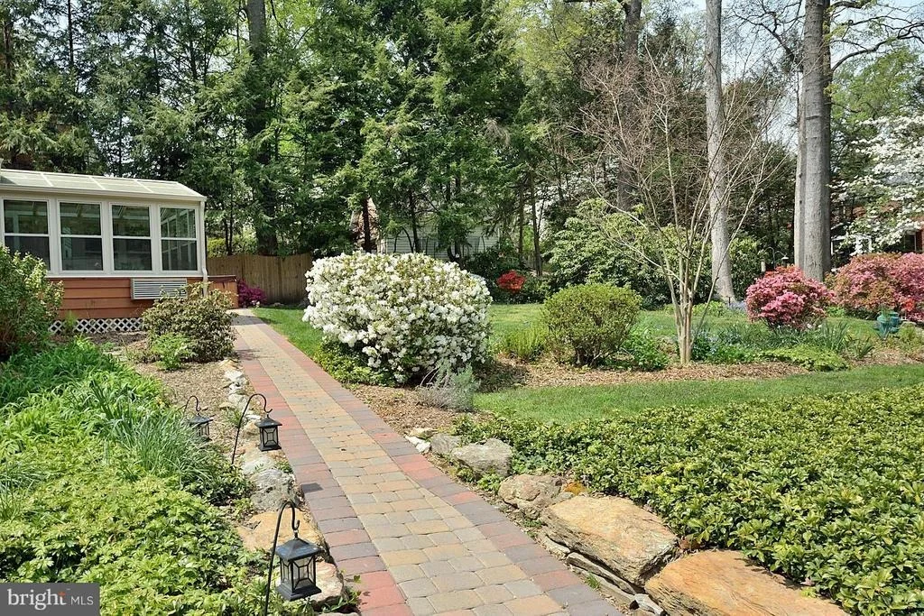Photo of 1407 DALE DRIVE