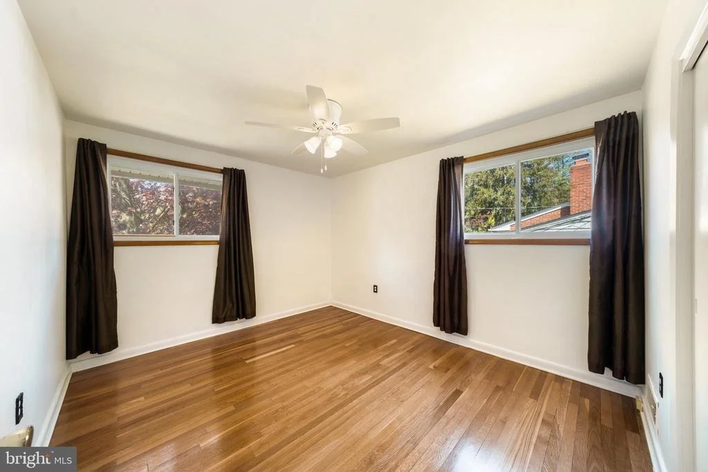 Photo of 1509 VIVIAN PLACE