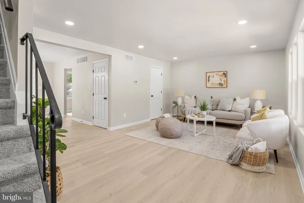 Photo of 603 CHAPELGATE DRIVE