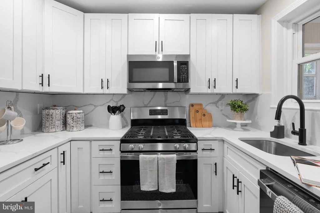 Photo of 10612 DUNKIRK DRIVE